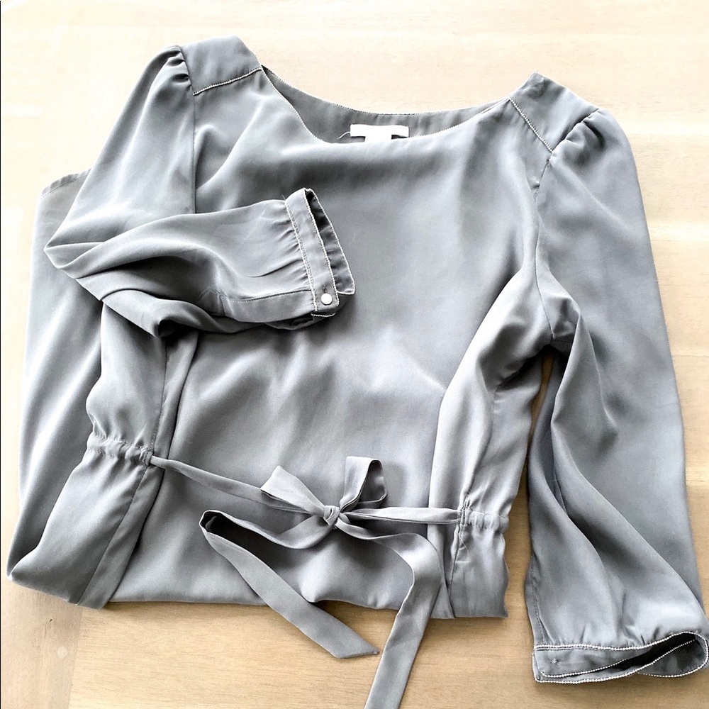 Gray Flowing Tie Dress - H&M - SZ 6 / S